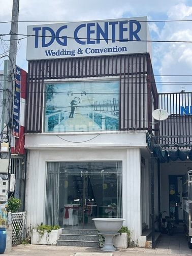 Cần sang nhượng gấp nhà hàng tiệc cưới tại Bình Dương