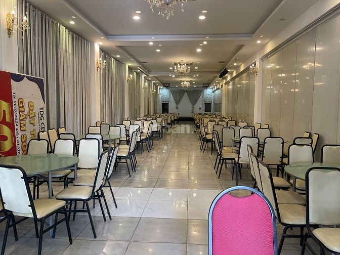 Cần sang nhượng gấp nhà hàng tiệc cưới tại Bình Dương