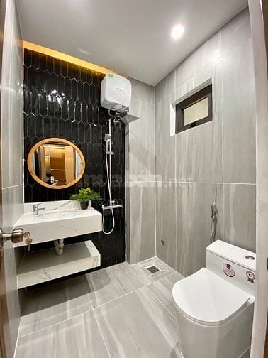 Nhà gần chợ Phạm Văn Hai - 80m2 giá 3tỷ7 còn TL. Full nội thất. HXH