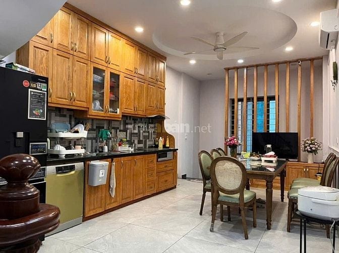 NHÀ TAM TRINH – 50M² x 5 TẦNG,6 NGỦ KHÉP KÍN – NGÕ THÔNG OTO ĐỖ 6.9 TỶ