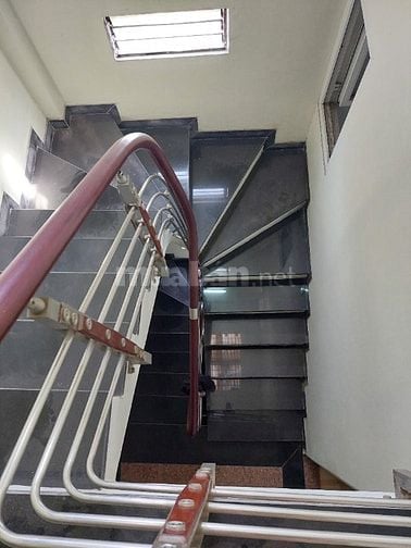 NHÀ GẦN MẶT HỒ BA MẪU, NHẬP TRÀN TIỆN ÍCH