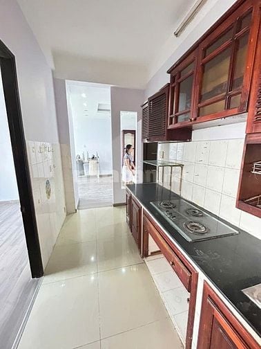 CC 52 P5 Q8 ,  2PN 62m2 , sd thang máy, shr ngay TTHC Q8, hỗ trợ NH