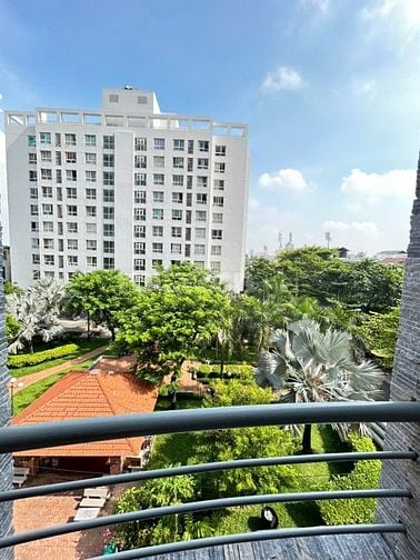 CC 52 P5 Q8 ,  2PN 62m2 , sd thang máy, shr ngay TTHC Q8, hỗ trợ NH