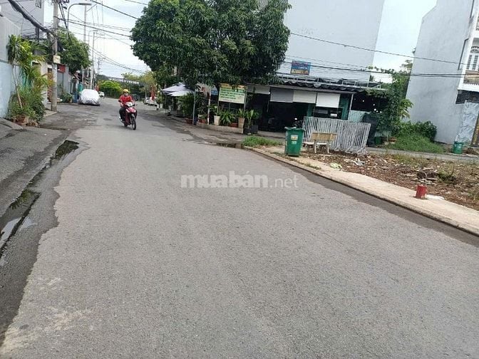 Lô góc mặt đường Phạm Hữu Lầu, Phước kiển. 114 m2 thổ cư chỉ 8,6 tỷ.