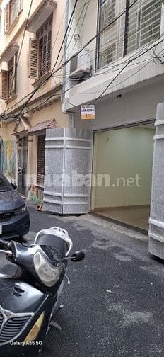 Hiếm! cho thuê nhà 5 Tầng Dương Quảng Hàm,ngõ oto 7 chỗ vào,nhà đẹp và