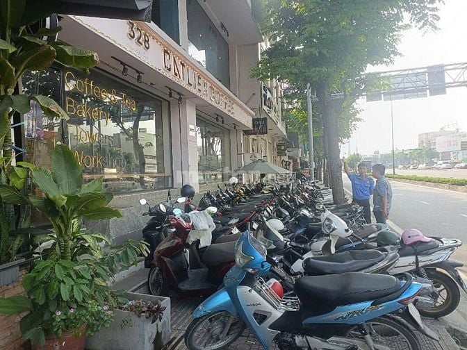 CẦN GẤP 1 NAM GIỮ XE QUÁN CAFE & BAR Ở GÒ VẤP - 8TR5/THÁNG
