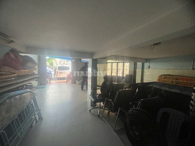 Cho thuê nhà góc 3mt đường Nguyễn Văn Nguyễn p Tân định Quận 1 .
