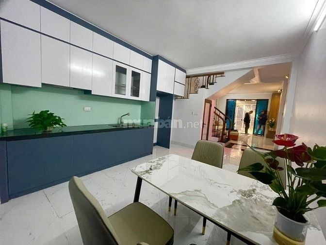 Định Công 42m2 xây mới 3 tầng chỉ 2 tỷ7