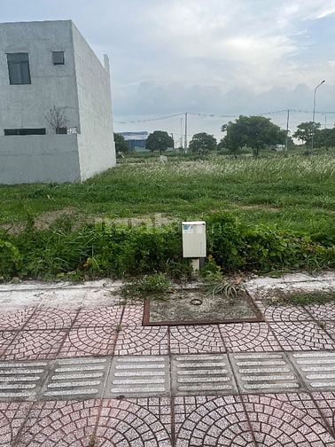 Đất nền the sol city view sân bóng đá và công viên