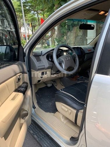 Bán xe đang sử dụng hiệu Toyota Fortuner bản V full