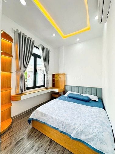 BÁN GẤP NHÀ TÔ HIẾN THÀNH, QUẬN 10 GIÁ 3 TỶ 5 GẦN TRUNG TÂM