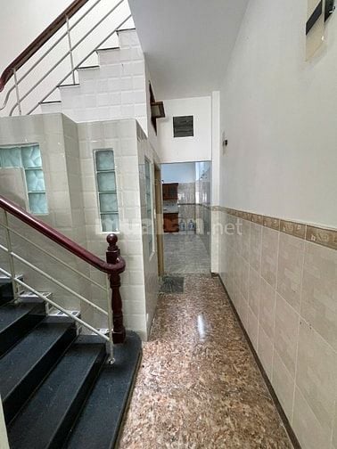 Cần bán nhà hẻm 210/.. CMT8 hẻm 4m gần Hado. DT: 4,3m x 15,5m, 1 lầu