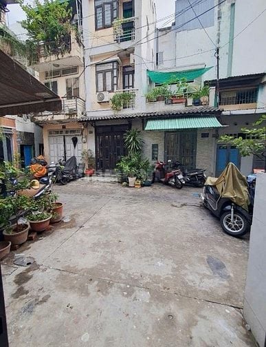 Chính chủ bán nhà hẻm xe Honda 822 CMT8, Phường 5, Quận Tân Bình