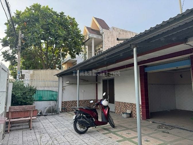 Cho thuê nhà cấp 4, DT 11 x 23m, 36/5A Ấp 7, Xuân Thới Thượng, Hóc Môn