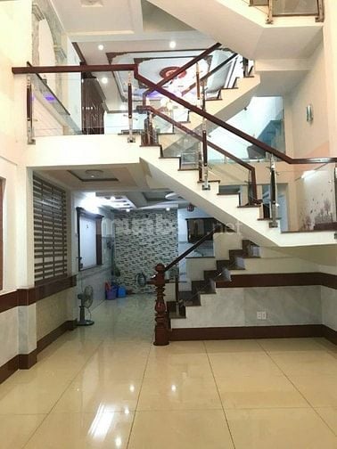 BÁN CĂN ĐẸP - KHU NHÀ Ở TOÀN NHÀ LẦU - DÂN TRÍ CAO