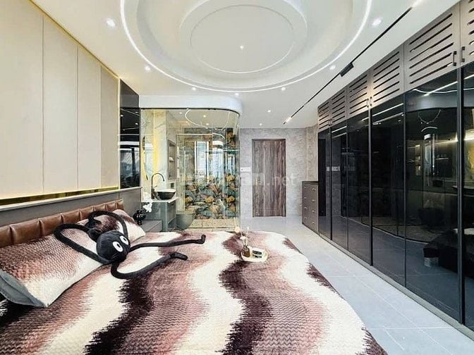 SO HOT, nhà Đặng Nguyên Cẩn Quận 6 cần bán, cách chợ Phú Lâm 5p