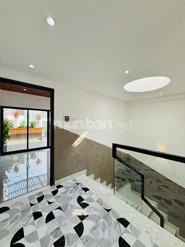 SO HOT, nhà Đặng Nguyên Cẩn Quận 6 cần bán, cách chợ Phú Lâm 5p