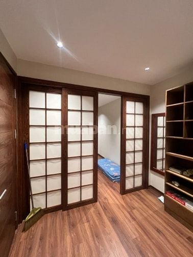 Cho thuê Tầng 1 + Tầng 2 Phố Phạm Ngũ Lão