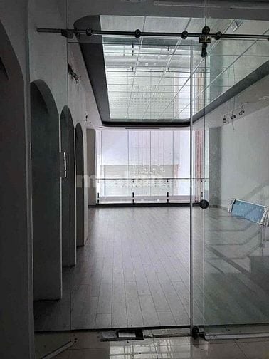 Cho thuê nhà mặt tiền Nguyễn Trãi, P.3, Q.3 giá 60tr
