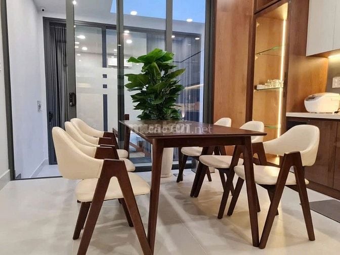 Cho thuê nhà mặt tiền Nguyễn Trãi, P.3, Q.3 giá 60tr