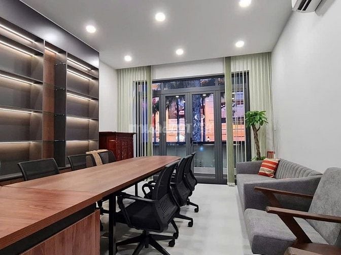 Cho thuê nhà mặt tiền Nguyễn Trãi, P.3, Q.3 giá 60tr