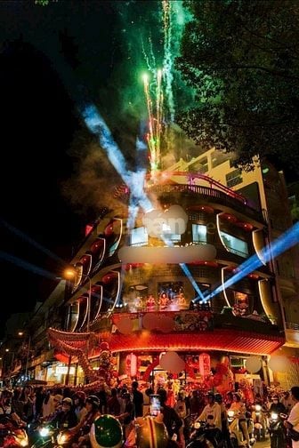  SANG NHƯỢNG NHÀ GÓC 2 MẶT TIỀN - VỊ TRÍ ĐẮC ĐỊA QUẬN 5