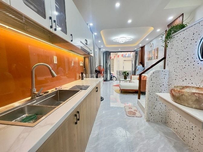 Bán gấp nhà HXH Phan Đăng Lưu, gần trường ĐH Mỹ Thuật, BT, DT 40,2m2