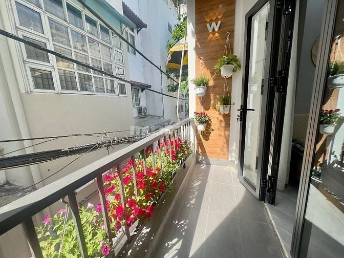 Bán gấp nhà HXH Phan Đăng Lưu, gần trường ĐH Mỹ Thuật, BT, DT 40,2m2