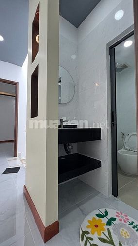 Nhà bán sát MT hẻm 282 đường Ngô Gia Tự, F4, Quận 10