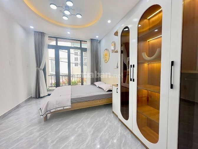 Bán gấp nhà HXH Phan Đăng Lưu, gần trường ĐH Mỹ Thuật, BT, DT 40,2m2