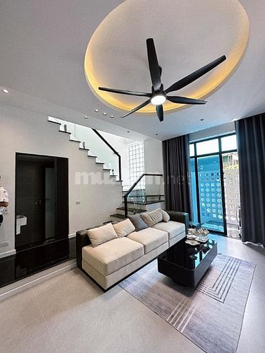 Bán nhà phố Lê Thanh Nghị–Hai Bà Trưng gần ĐH KTQD, ô tô đỗ cửa