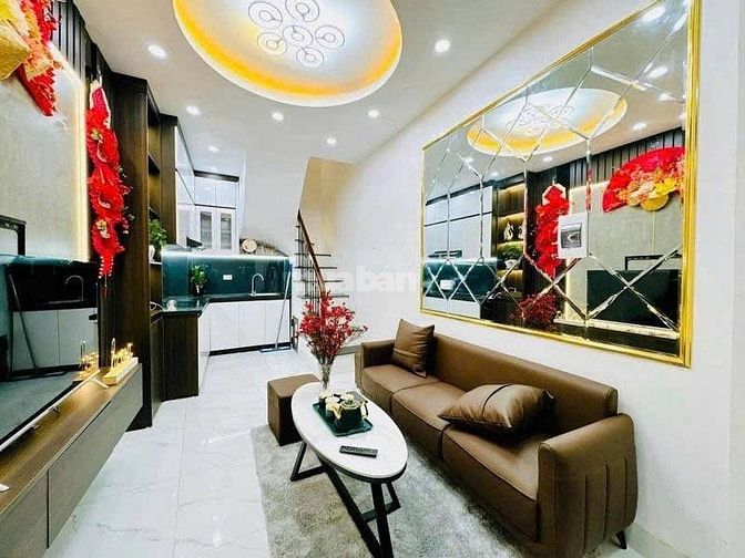 20M RA Ô TÔ TRÁNH, BA GÁC ĐỖ CỬA, SÁT BÃI GỬI Ô TÔ, HOÀNG NGÂN .