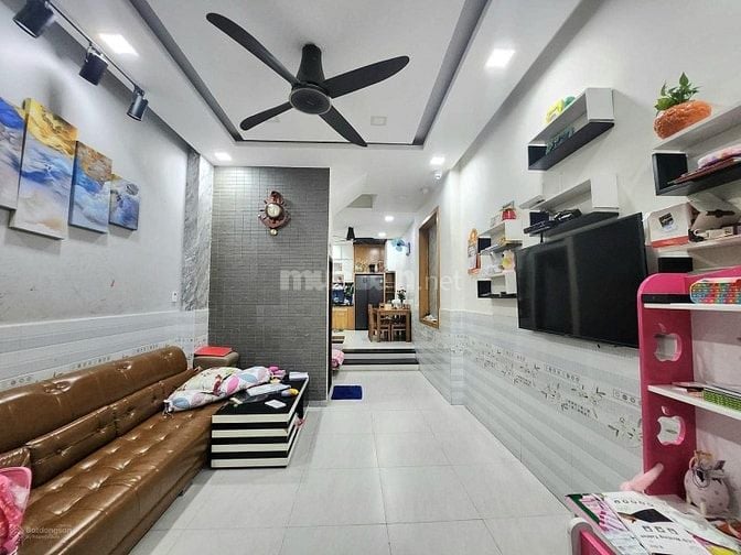 Ký gửi bán gấp nhà Nguyễn Thượng Hiền P6 Bình Thạnh DT 29M2/1.740 tỷ 