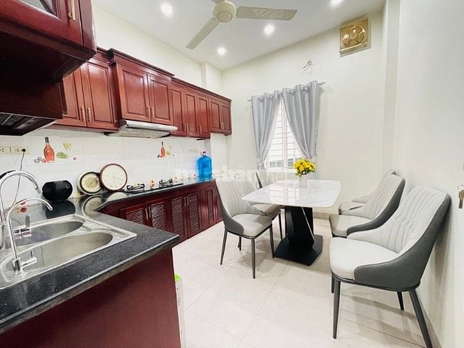 Quỳnh Mai-Hai Bà Trưng-1 Nhà Ra Phố-Phân Lô-ÔTÔ-DT43m/5TẦNG-Hơn 11TỶ 