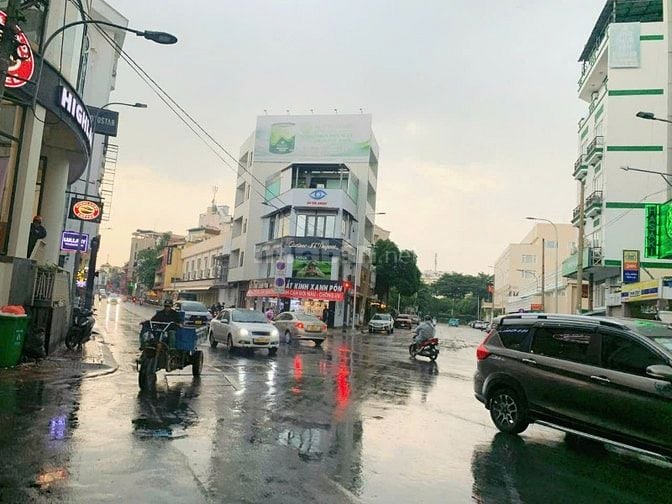 CHO THUÊ NHÀ GÓC 2 MẶT TIỀN – ĐƯỜNG HOÀNG VIỆT, TÂN BÌNH 