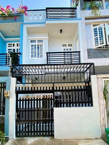 Nhà 2 tầng hẻm xe hơi vào 4x16 Linh Đông-Lý Tế Xuyên