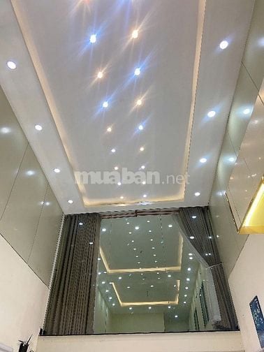 CHO THUÊ NHÀ GÓC 2 MẶT TIỀN NGUYỄN XÍ – VỊ TRÍ ĐẸP. P13.BÌNH THẠNH