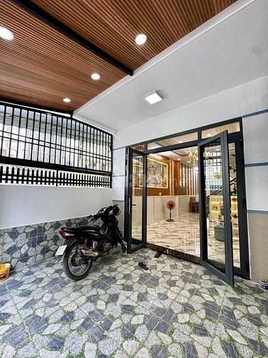 🔥 BÁN NHÀ HUỲNH TẤN PHÁT - NHÀ BÈ - SÁT VÁCH QUẬN 7 🔥  🚗 GẦ HẺM ÔTÔ