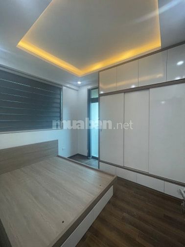 CC bán ChCC tầng trung lô góc 61m2 2pn 1vs full đồ phố Trần Quý Kiên