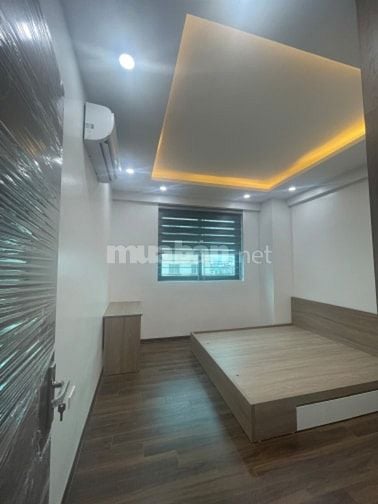 CC bán ChCC tầng trung lô góc 61m2 2pn 1vs full đồ phố Trần Quý Kiên