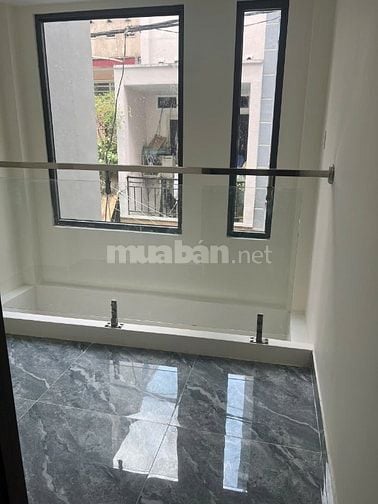 Cho thuê nhà hẻm 3m Tô Hiến Thành, P.15, Q.10 giá 12tr 