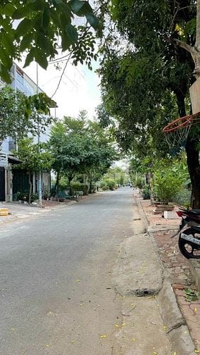 Bán gấp nền KDC Nam Long cạnh Global City , sổ riêng cá nhân. Giá tốt