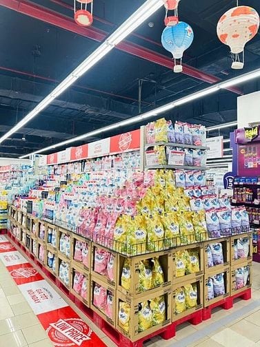Hệ thống siêu thị tuyển gấp 15 nhân viên bán hàng, bảo vệ, tạp vụ 