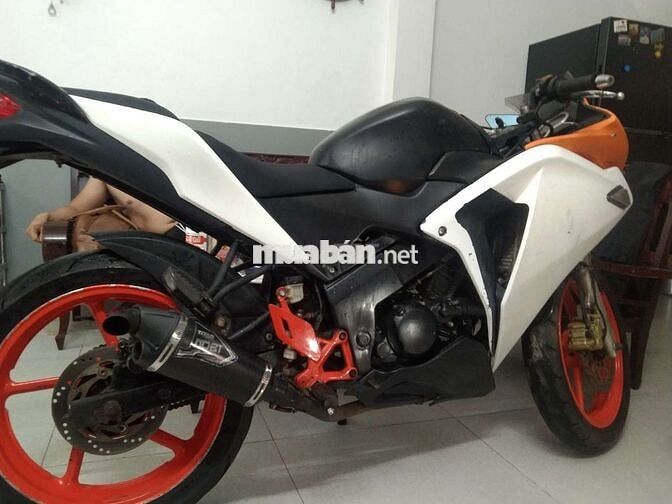 Mô tô CBR 125 bstp