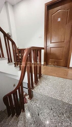 CC e gái bán nhà 5 tầng 32m2 2 thoáng ngõ 322 Mỹ Đình