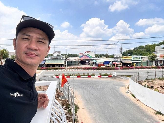 BÁN NHÀ MẶT TIỀN ĐƯỜNG HÙNG VƯƠNG, GIÁ CHỈ 2,34 TỶ SỔ HỒNG RIÊNG!