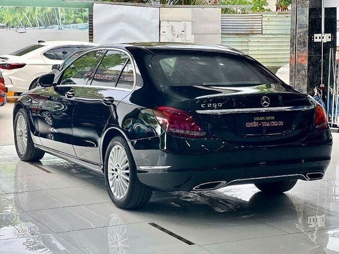MERCEDES - BENZ C250 MODEL 10/2015