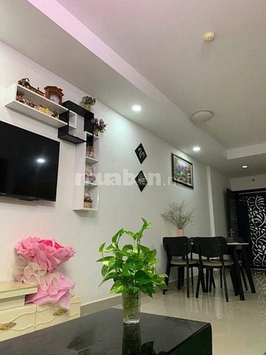 Chung cư Ruby, 2A Nguyễn Sỹ Sách, TB: 2p ngủ, full NT, 10tr/th