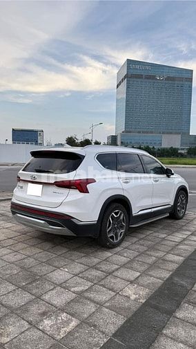 Bán Hyundai Santafe 2.2D dầu cao cấp, sản xuất 2022, chạy hơn 1 vạn km