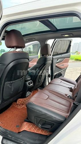 Bán Hyundai Santafe 2.2D dầu cao cấp, sản xuất 2022, chạy hơn 1 vạn km